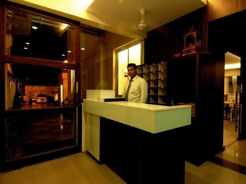 Collection O 45990 Premiere Villa Kakarmatha 외부 사진