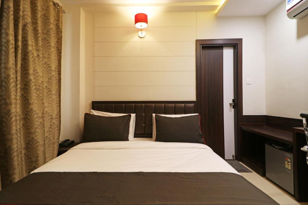 Collection O 45990 Premiere Villa Kakarmatha 외부 사진