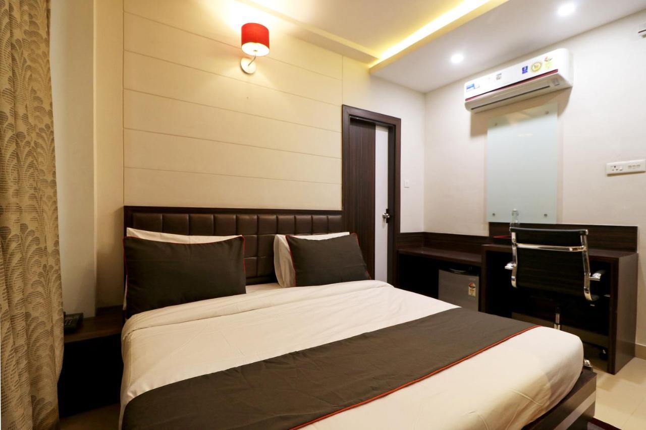Collection O 45990 Premiere Villa Kakarmatha 외부 사진
