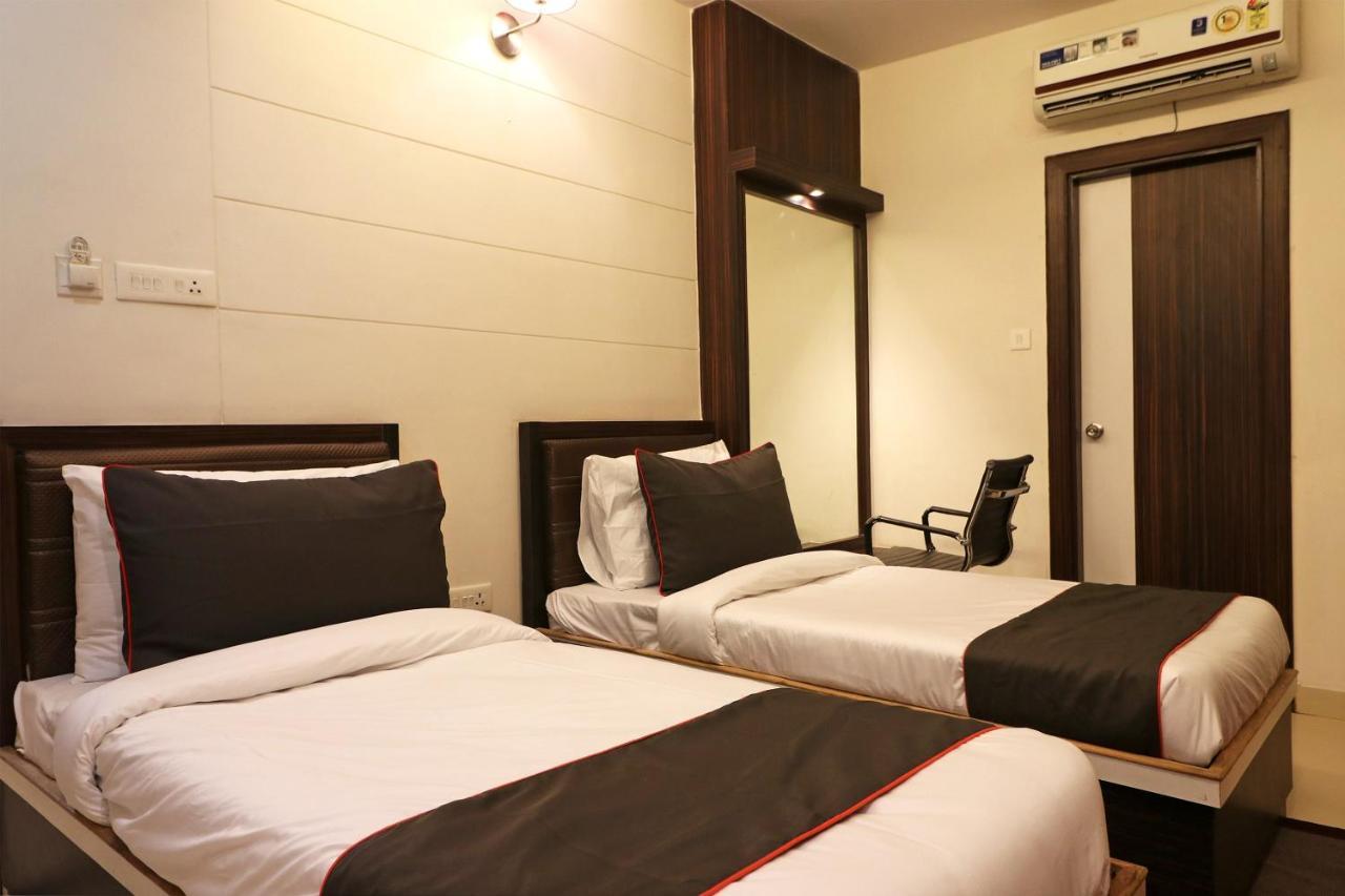 Collection O 45990 Premiere Villa Kakarmatha 외부 사진